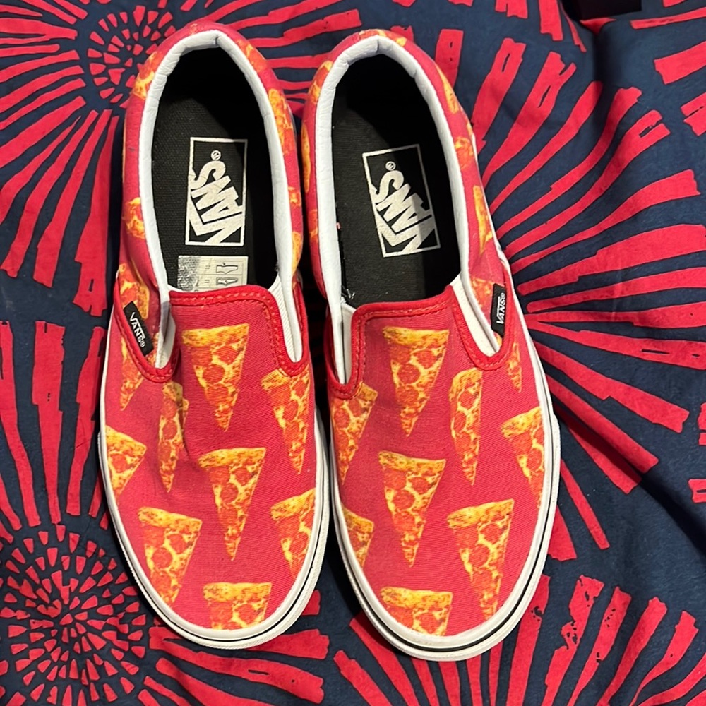 Vans pizza print slip ons size 6 women’s